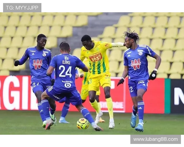 法甲比赛精彩瞬间集锦：突破、扑救与逆转全收录